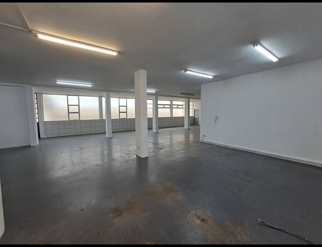 215M² OFFICE TO LET IN GLENHAZEL